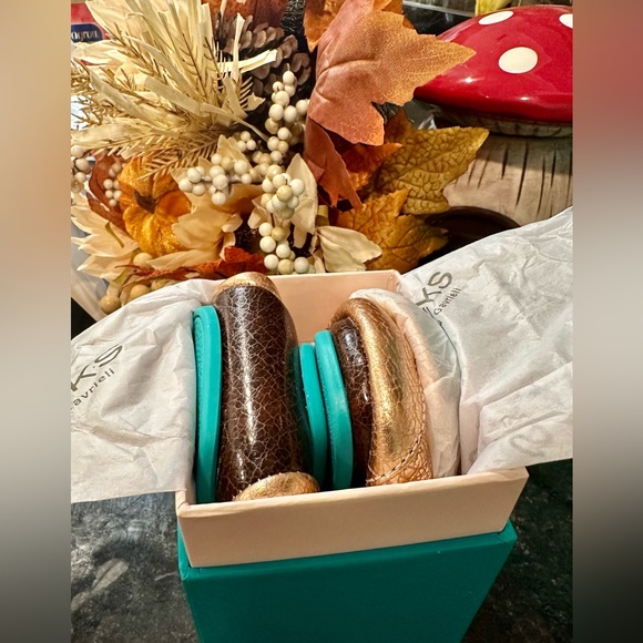 Tieks Rose Gold Glam Size 7. BNIB - Picture 3 of 8